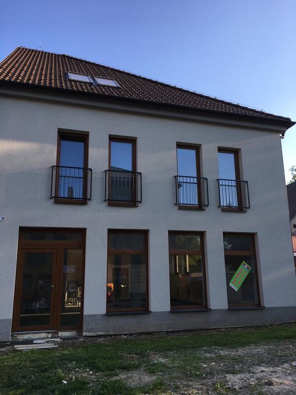 Apartmany Sofia 利帕河畔卡梅尼采 外观 照片
